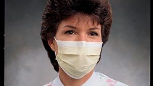 Tecnol Procedure Mask ASTM Level 1 Fog-Free Strip Yellow Adult 50/Bx